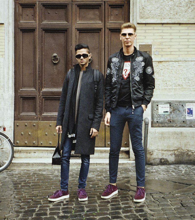 © Marco Waldis - Aashish and Ryan - Entangled - Nederland