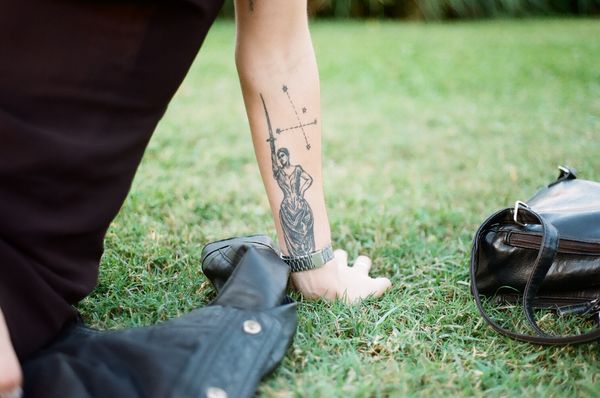 © Barbara Stefanie Hansen - Leemos y nos leen. Diseñamos un yo para los otros y reconocemos en el otro a un mejor amigo o amante.