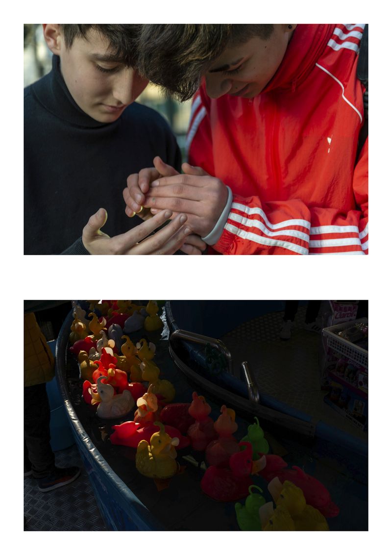 © Sara Esposito - Image from the #AdolescentContent photography project
