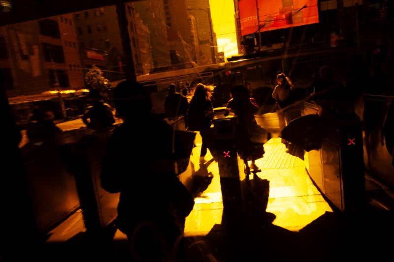 © Finn Goldstraw - Image from the Sunspot photography project