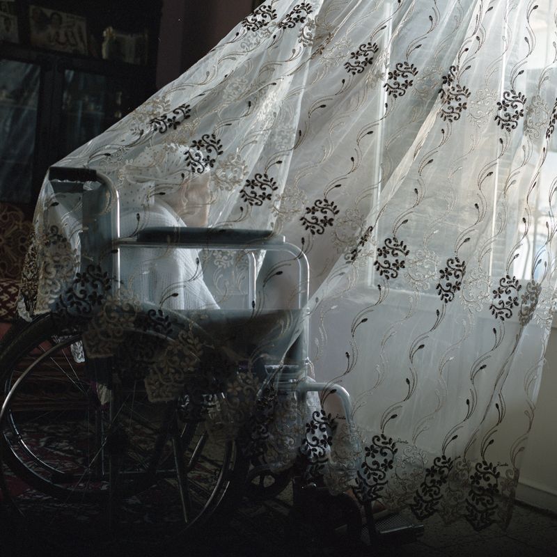 © Linda Bournane Engelberth - My grandmother looking out of the window in my families house in Algiers