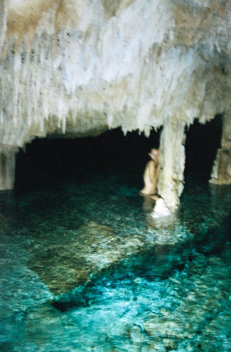 © Takako Noel - Image from the Cenote angels photography project