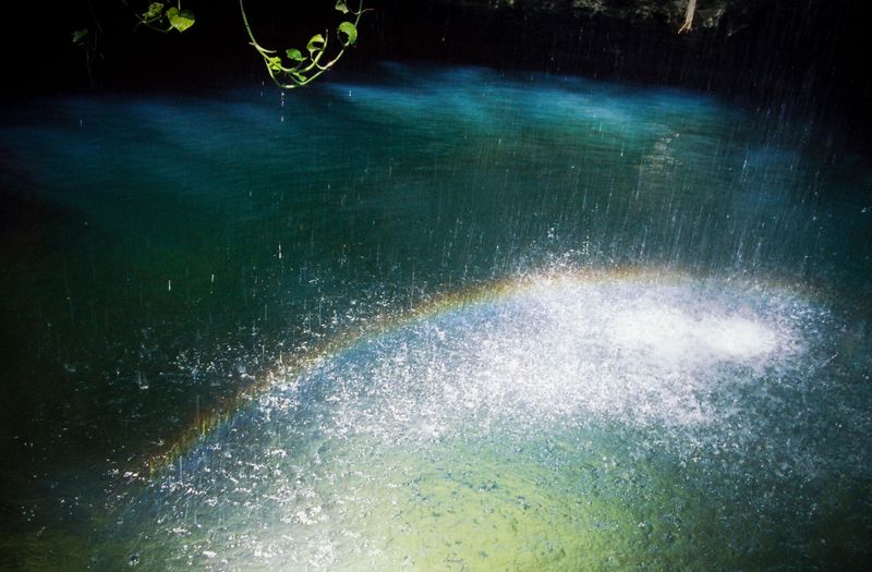 © Takako Noel - Image from the Cenote angels photography project