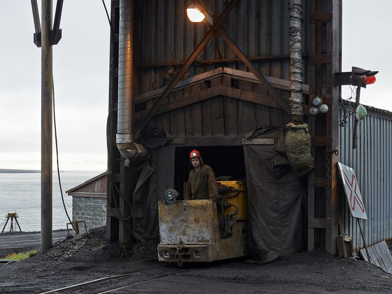 © Leo Delafontaine - Image from the ARKTIKUGOL photography project
