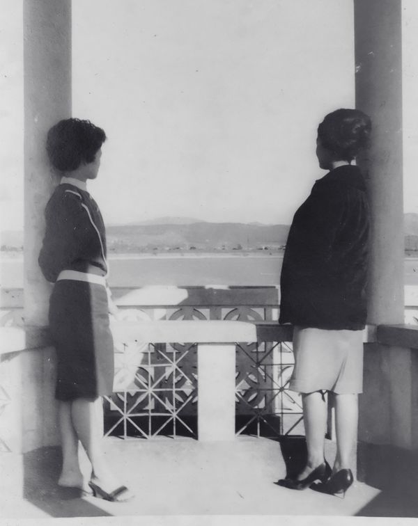 © Léa Chen - Image from the The Stars That Don't Look Back photography project