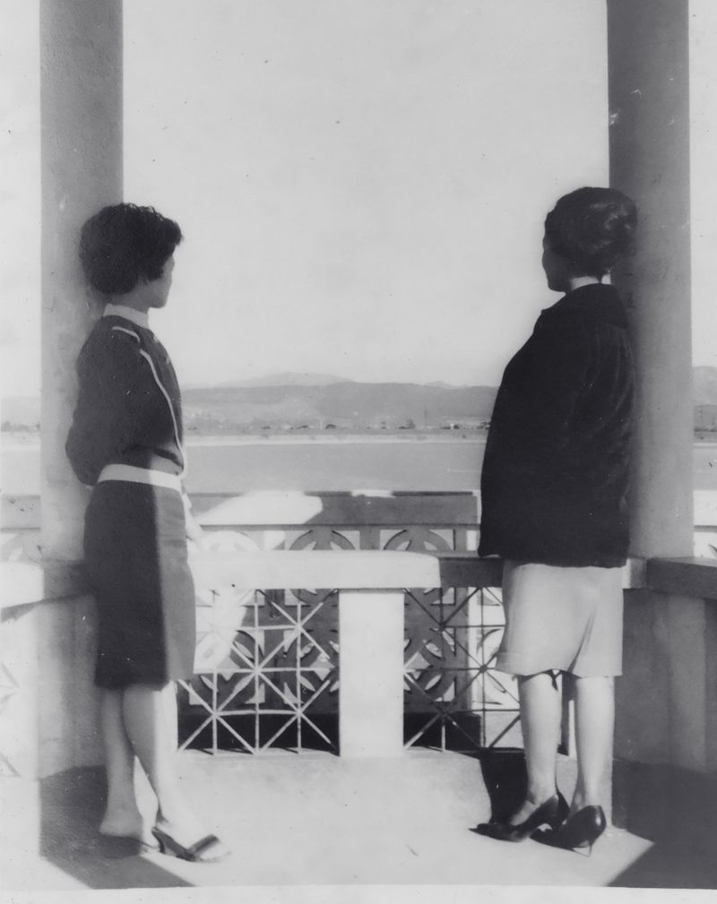 © Léa Chen - Image from the The Stars That Don't Look Back photography project