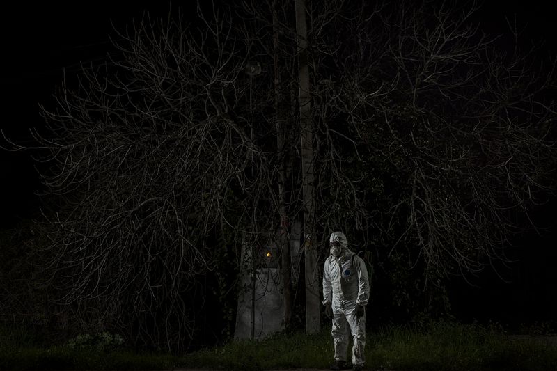 © Oskar Alvarado - Image from the Where Fireflies Unfold photography project