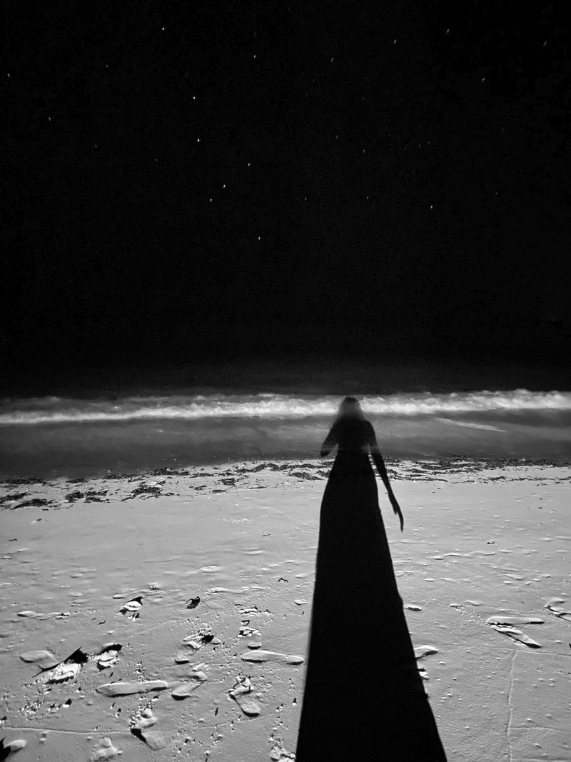 © Andrea Orejarena - Image from the I Love You Like the Moon photography project