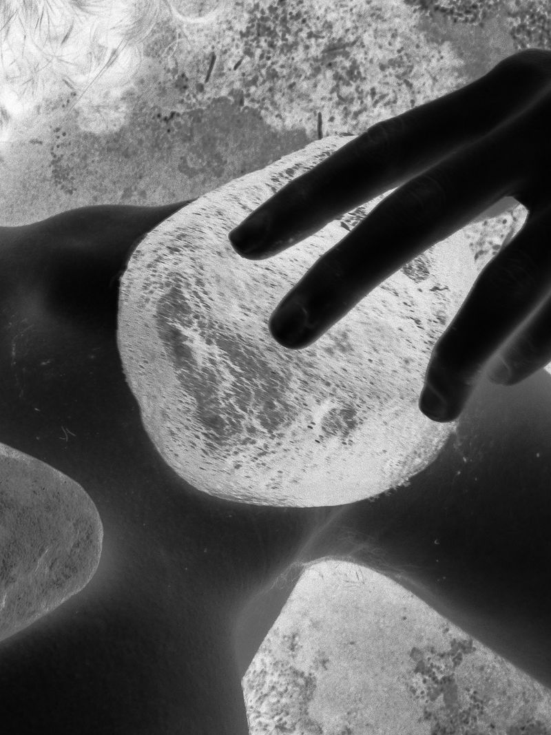 © Andrea Orejarena - Image from the I Love You Like The Moon photography project