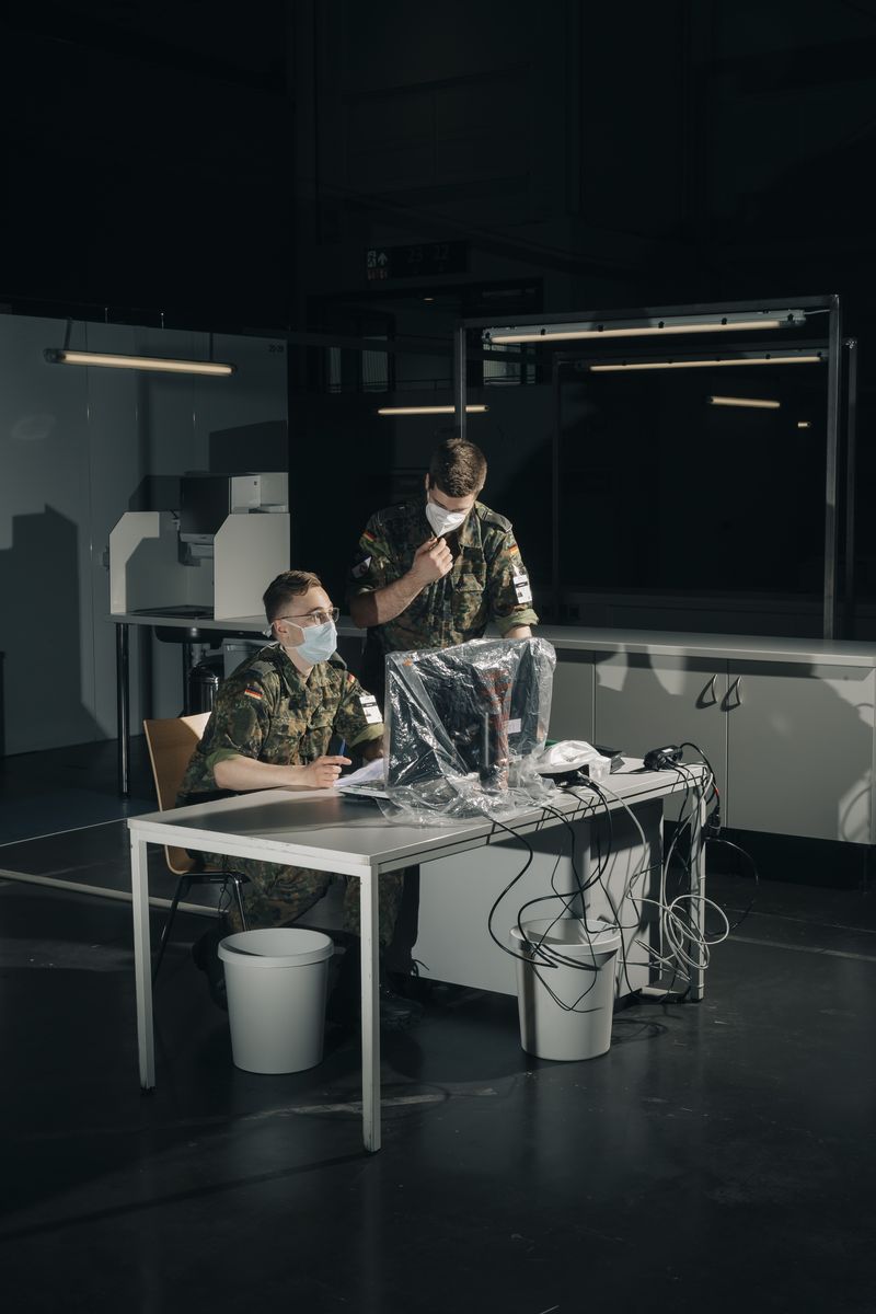 © Rafael Heygster - Image from the Corona Rhapsody - is this real life? photography project