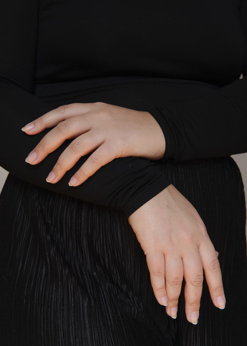 © Ana Maria Sales Prado - Image from the It is the aura of my fingers that sees the egg photography project