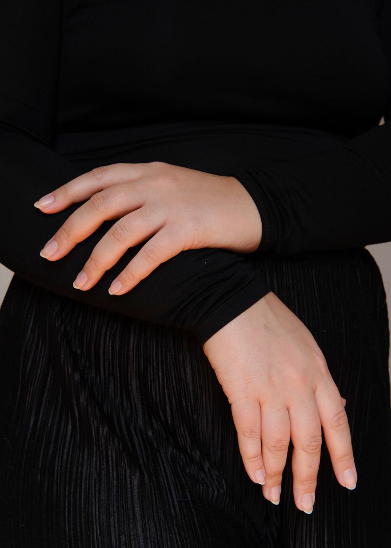 © Ana Maria Sales Prado - Image from the It is the aura of my fingers that sees the egg photography project