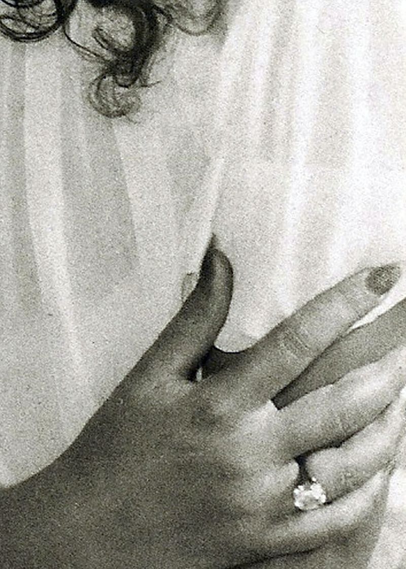 © Ana Maria Sales Prado - Image from the It is the aura of my fingers that sees the egg photography project