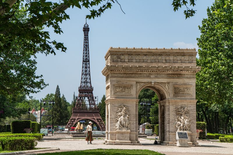 © Yiwei Lu - Image from the Back to the City photography project