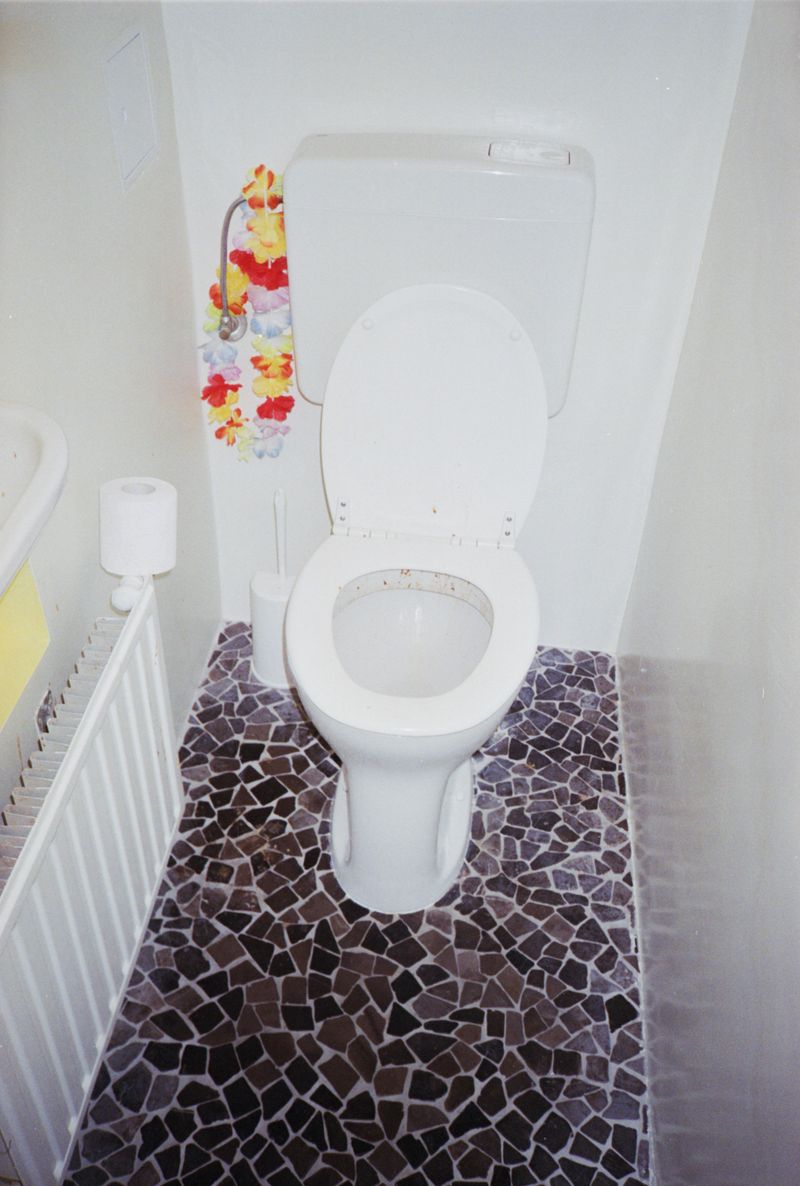 © Mafalda Rakoš - Image from the I want to disappear - approaching eating disorders photography project