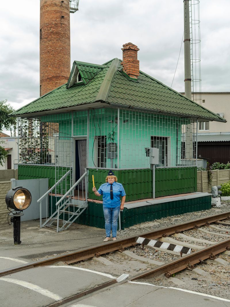 © Sasha Maslov - Reshetchenko Svitlana Sergiivna 319 km Crossing of Poltava-Kyiv - Suprunivka distance Southern Railways