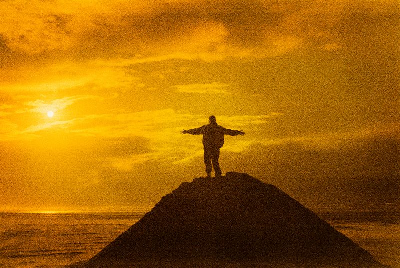 © Clara Chichin - From the serie  " its successive disappearances "