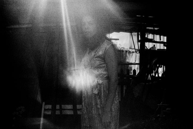 © Clara Chichin - Untitled, serie "Under the eyes that few minutes exhaust", 2009 - 2019