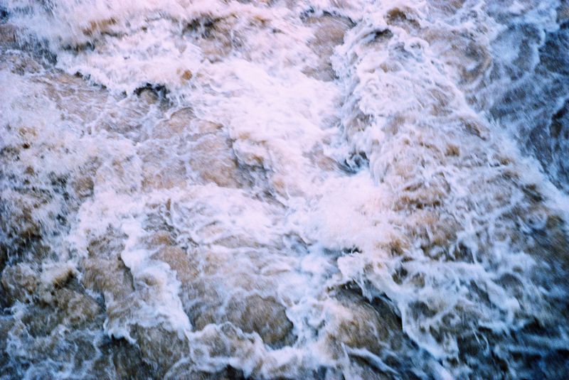 © Clara Chichin - Untitled, serie "Under the eyes that few minutes exhaust", 2009 - 2019