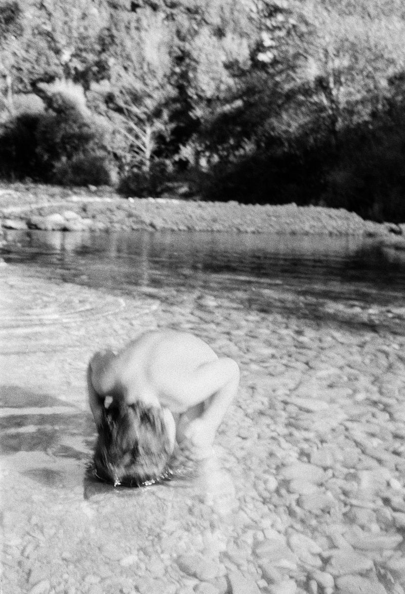 © Clara Chichin - Untitled, serie "Under the eyes that few minutes exhaust", 2009 - 2019