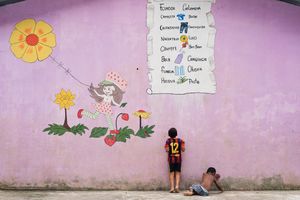 Al otro lado (on the other side)