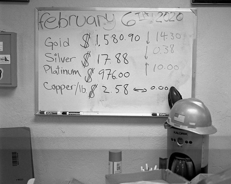 © William Mark Sommer - Image from the Dusted photography project