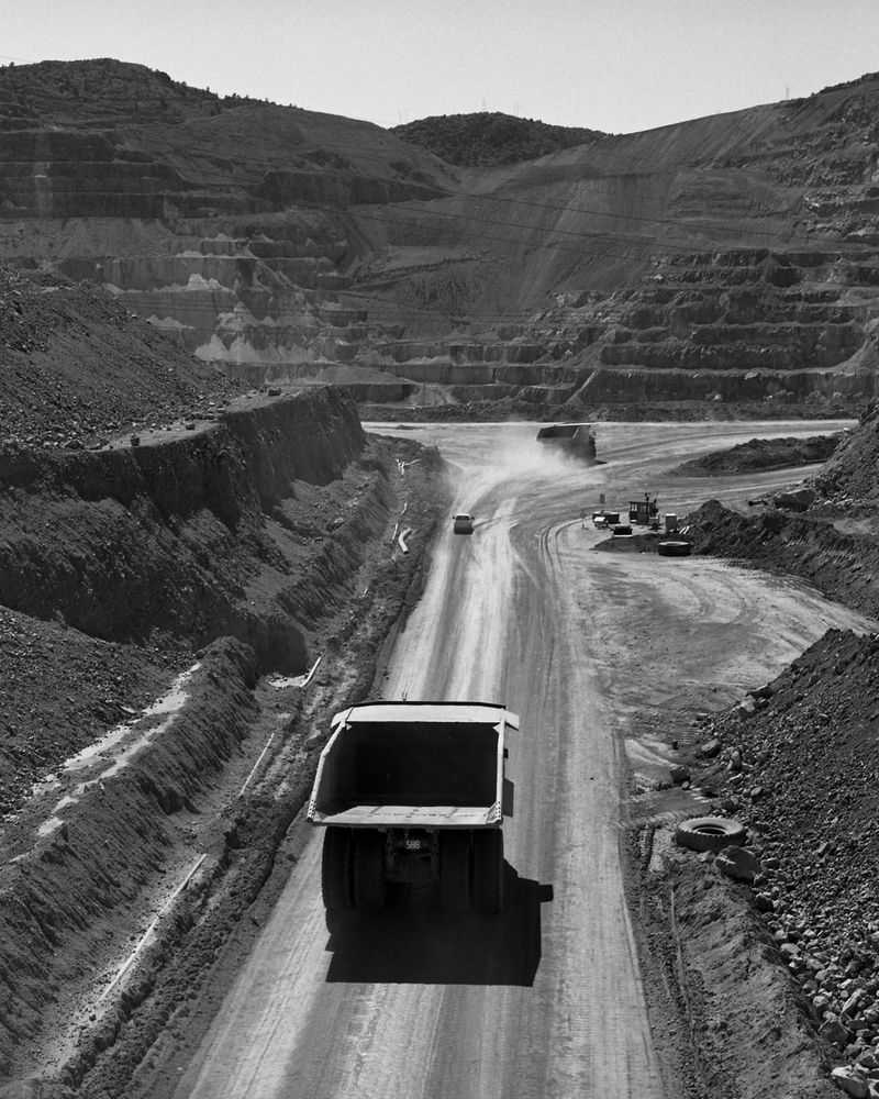 © William Mark Sommer - Image from the Dusted photography project