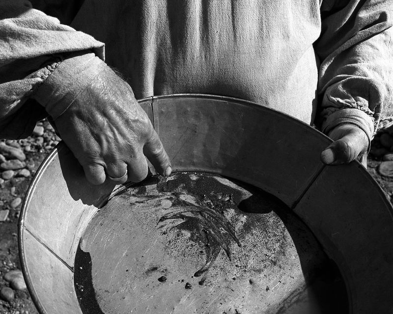 © William Mark Sommer - Gold Find