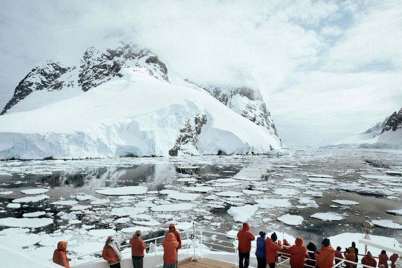 © Lorraine Turci - Image from the Welcome on  board photography project