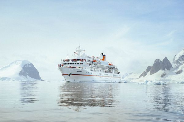 © Lorraine Turci - Image from the Welcome on  board photography project