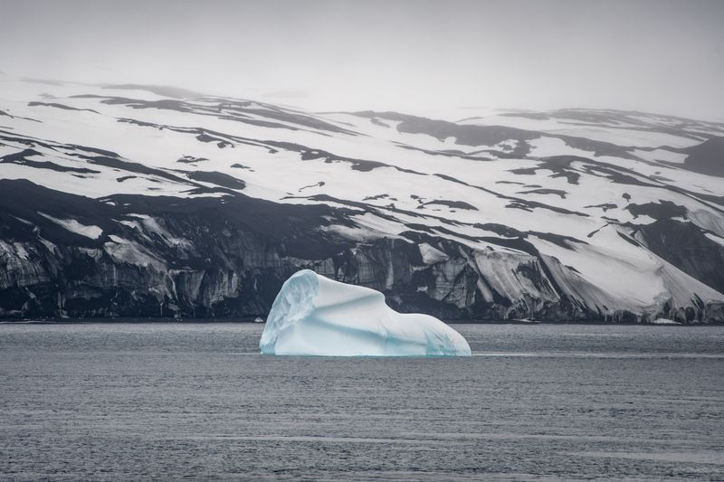 © Lorraine Turci - Image from the Open seas photography project