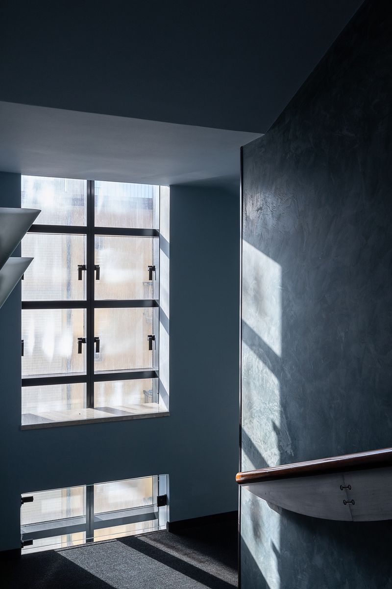 © elba collective - Image from the Frozen Rooms photography project