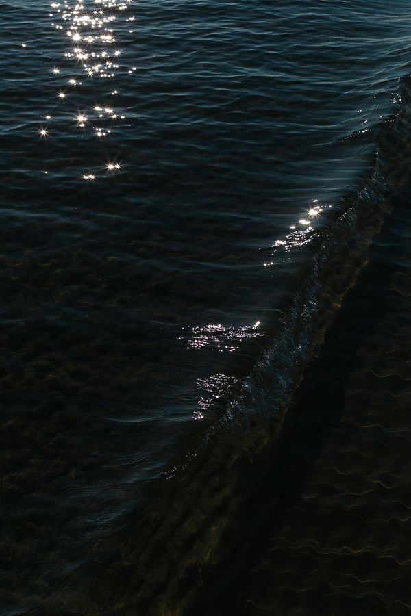 © elba collective - Image from the Frozen Rooms photography project