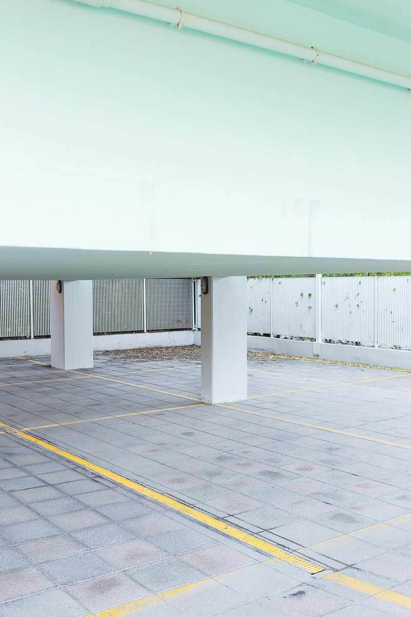 © elba collective - Image from the Frozen Rooms photography project