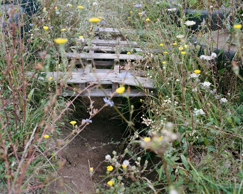 © Anya Tsaruk - Image from the I Hope Your Family is Safe photography project