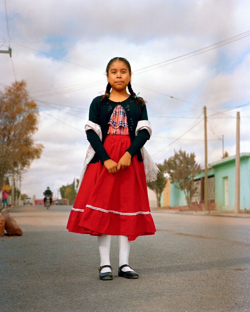 © Iris Haverkamp Begemann - Girl "Secretly, I dreamt of wearing the girl's outfit in the photo on this photo.”