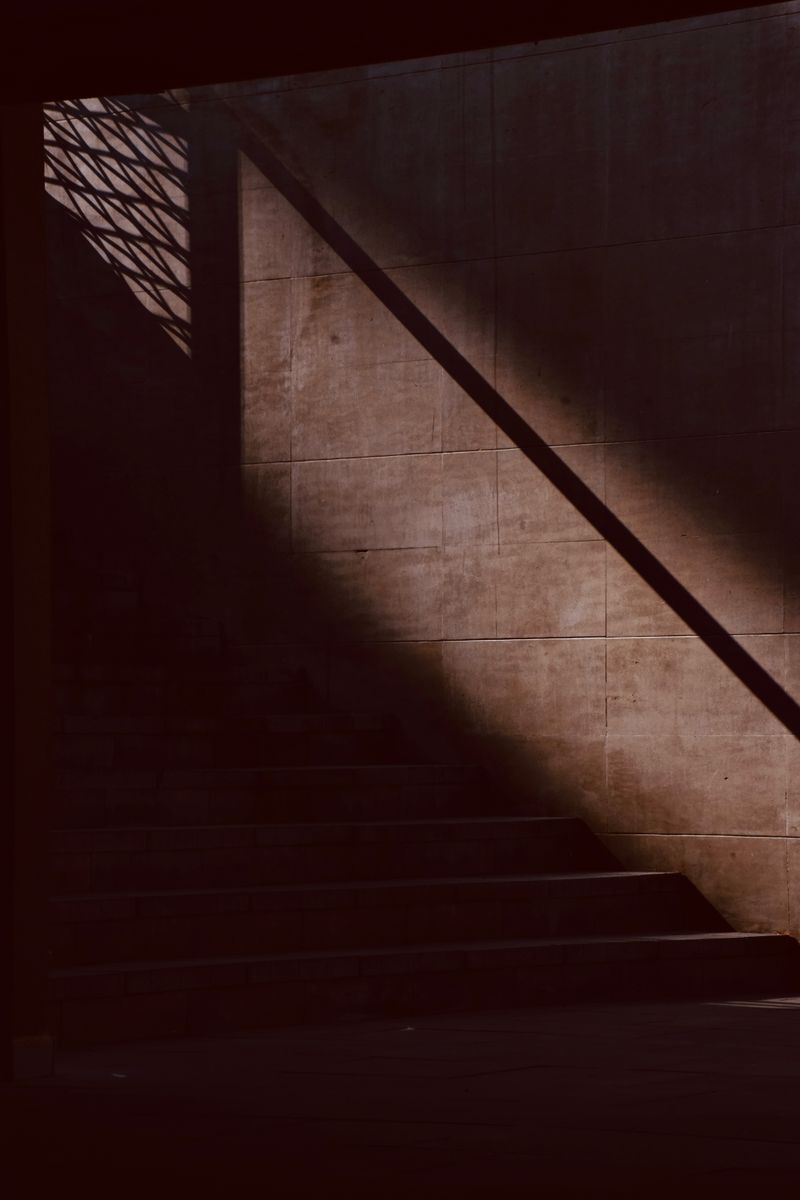 © HIND BOUKHARSA - Image from the SYMPHONY OF SHADOWS AND LIGHT photography project