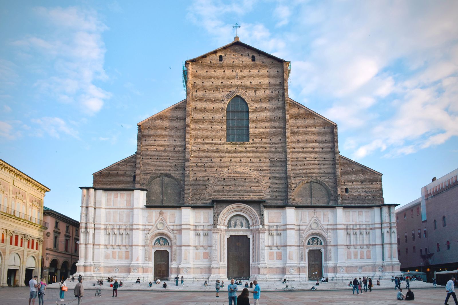 Basilica of San Petronio © Courtesy Arno Senoner/Unsplash