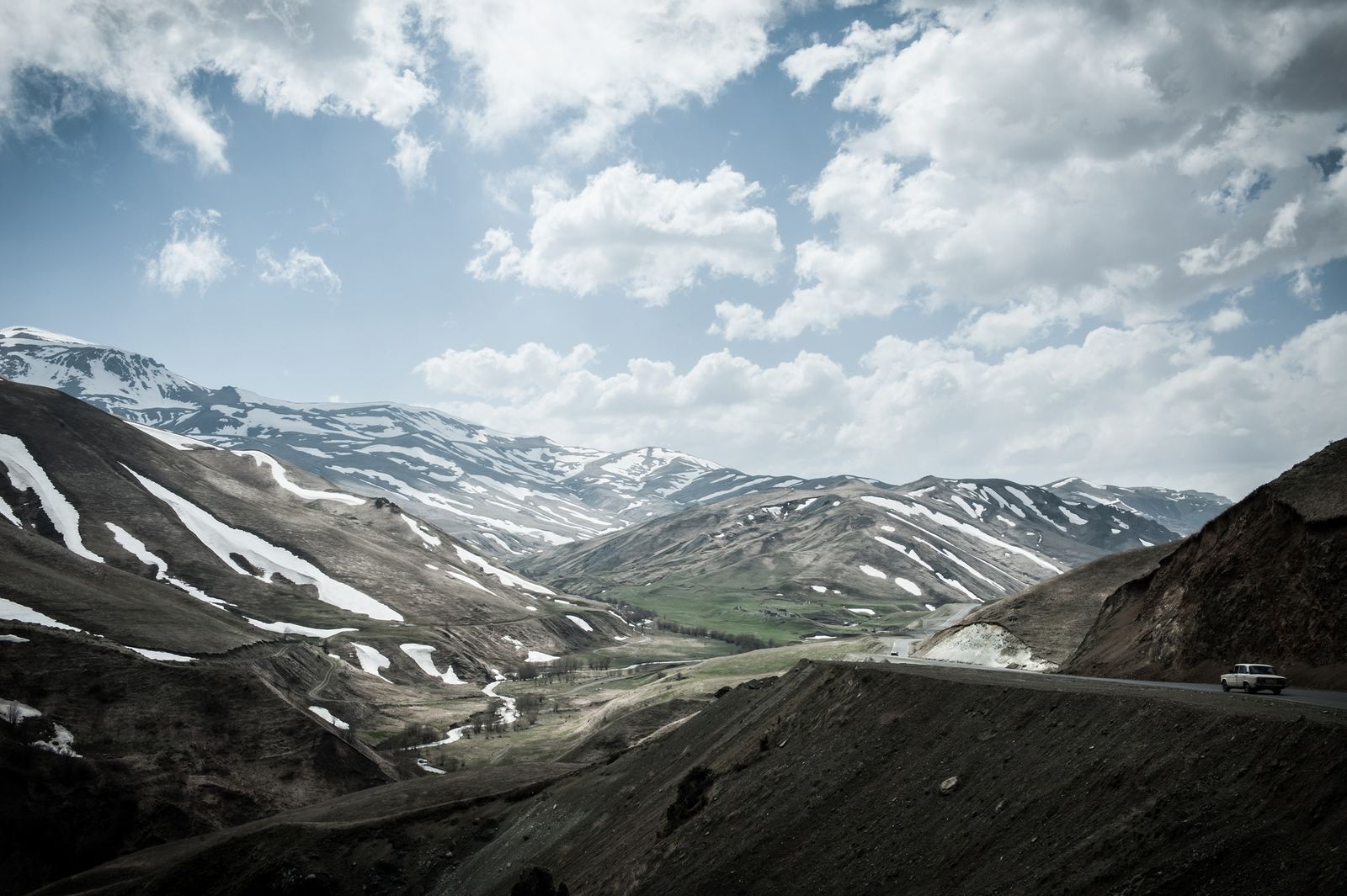 © Mattia Vacca - The mountains at the border between Nagorno-Karabakh and Armenia.