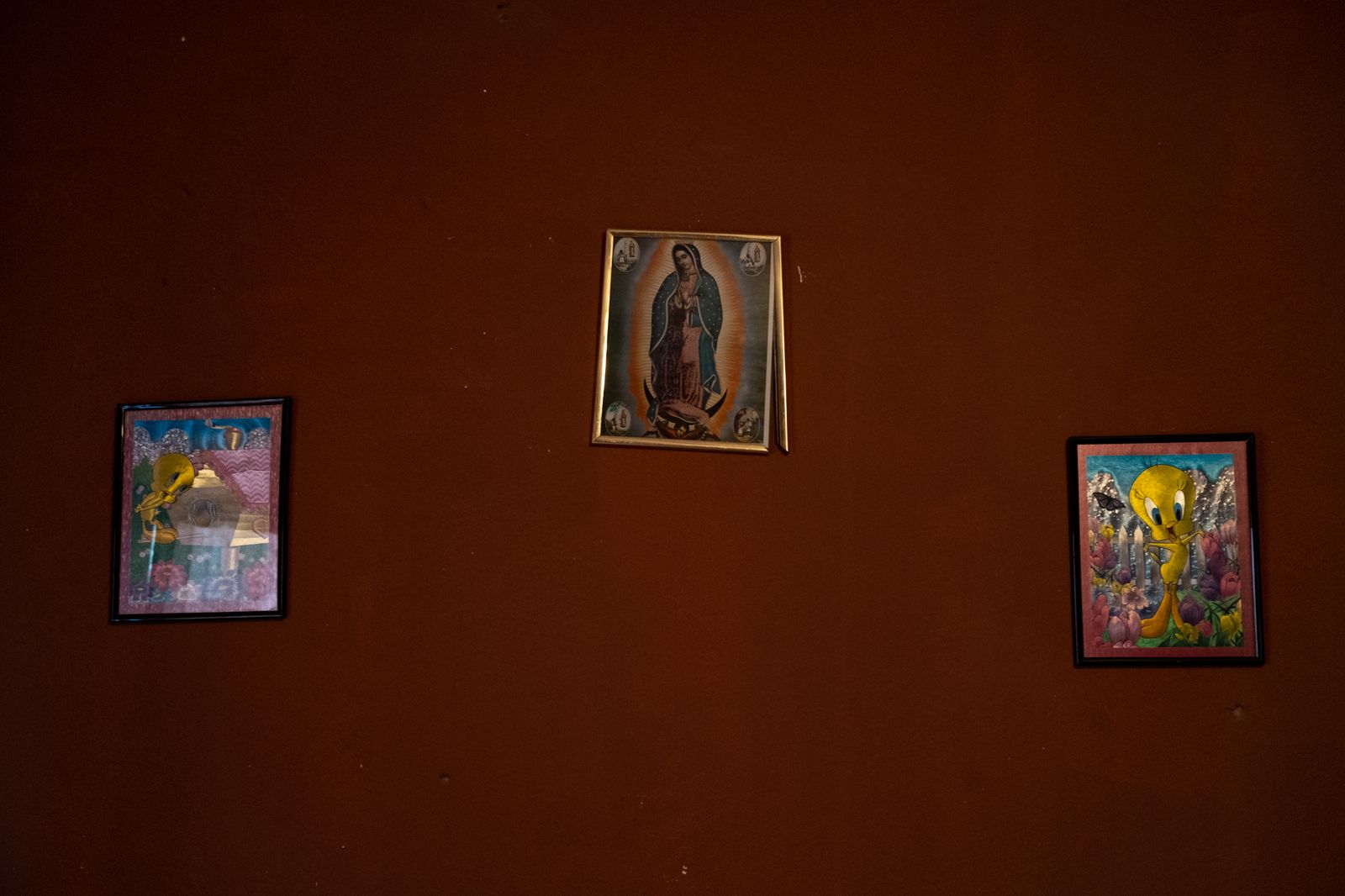 © Sofia Aldinio - Three frames hanging on the wall of an empty room in Baja California. January 2021. February 2021.