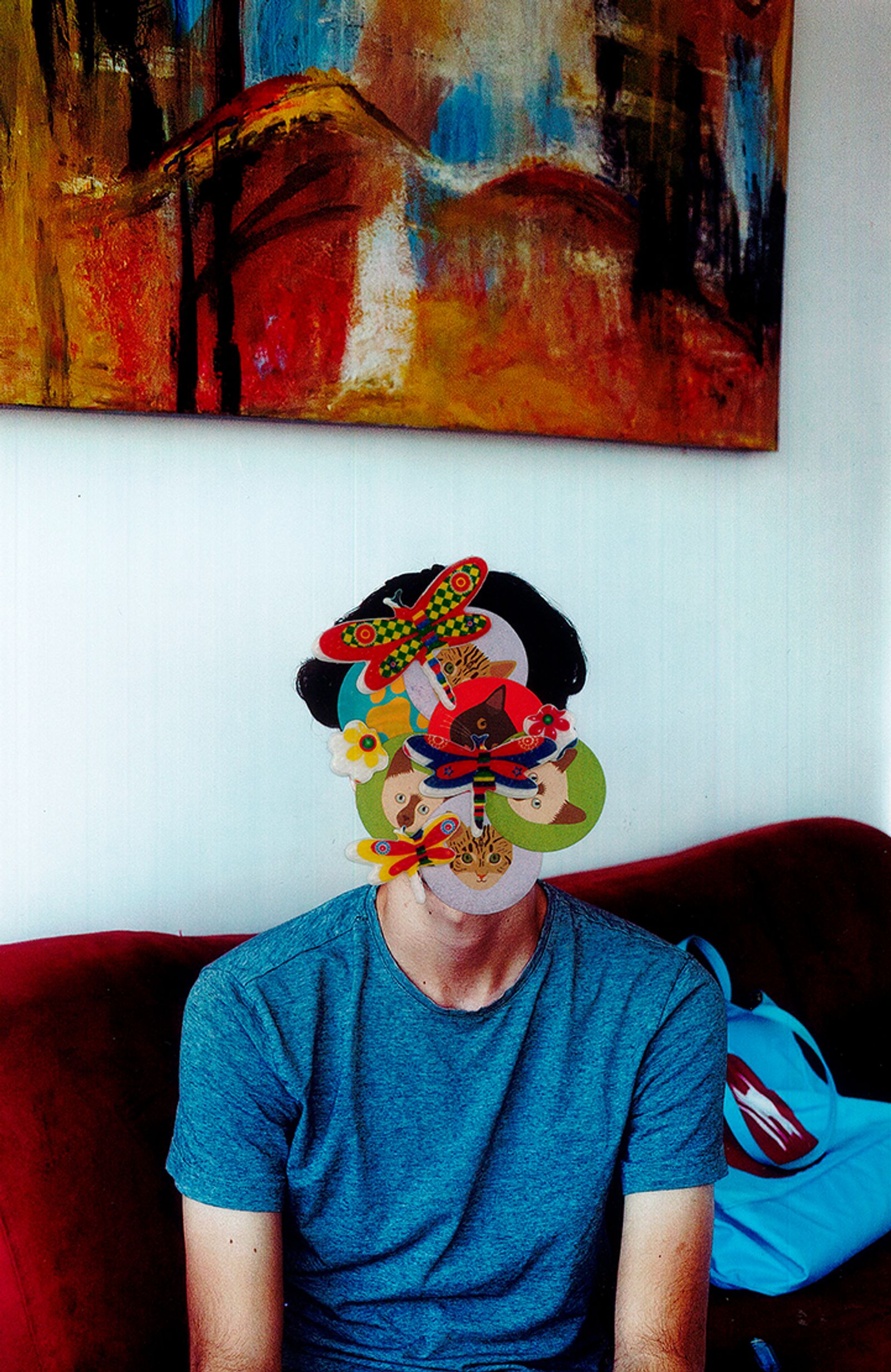 © Georgina Guexpal - Image from the WE'RE JUST STRANGERS photography project