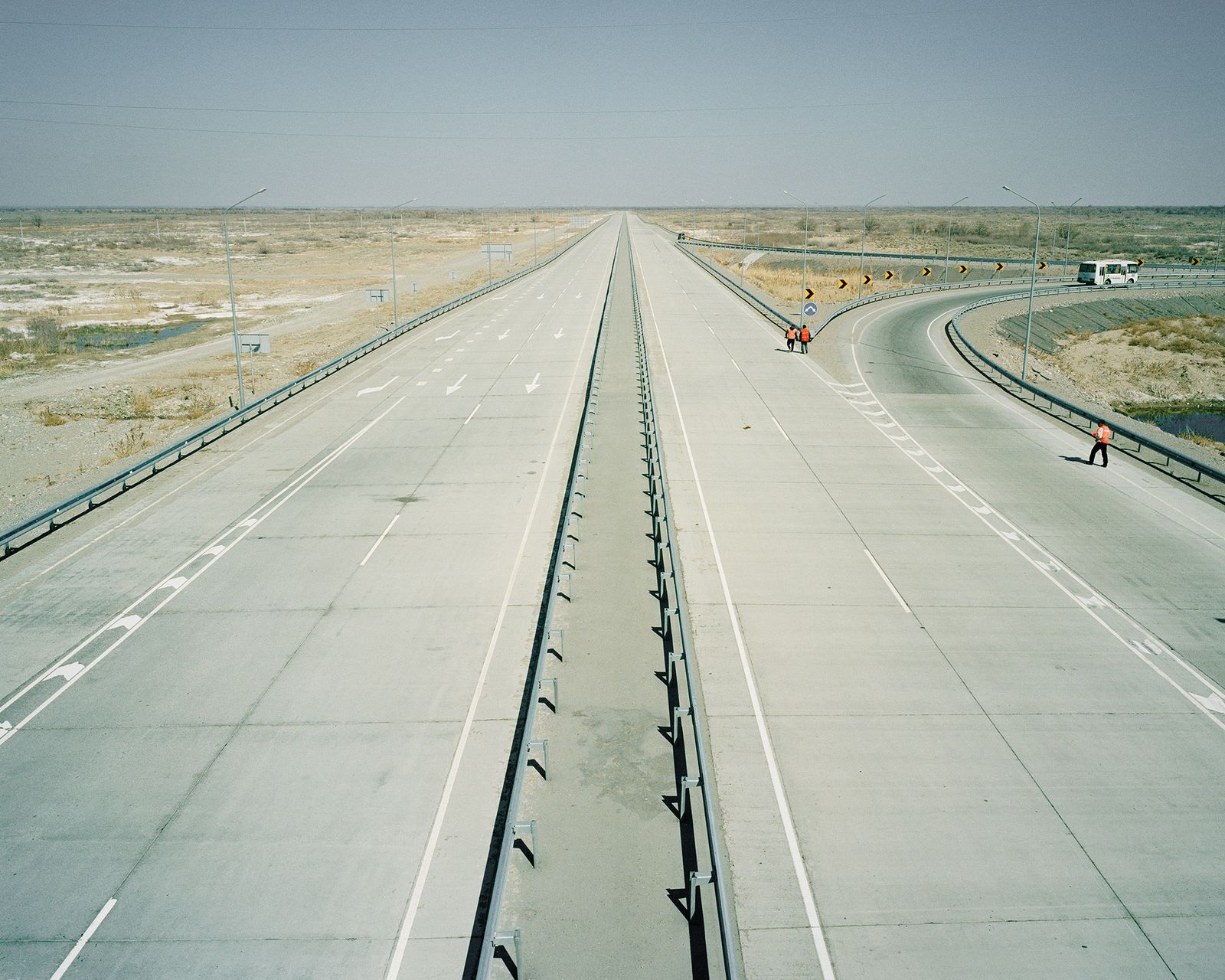 © laurens thys - Highway connecting Kazakhstan with China