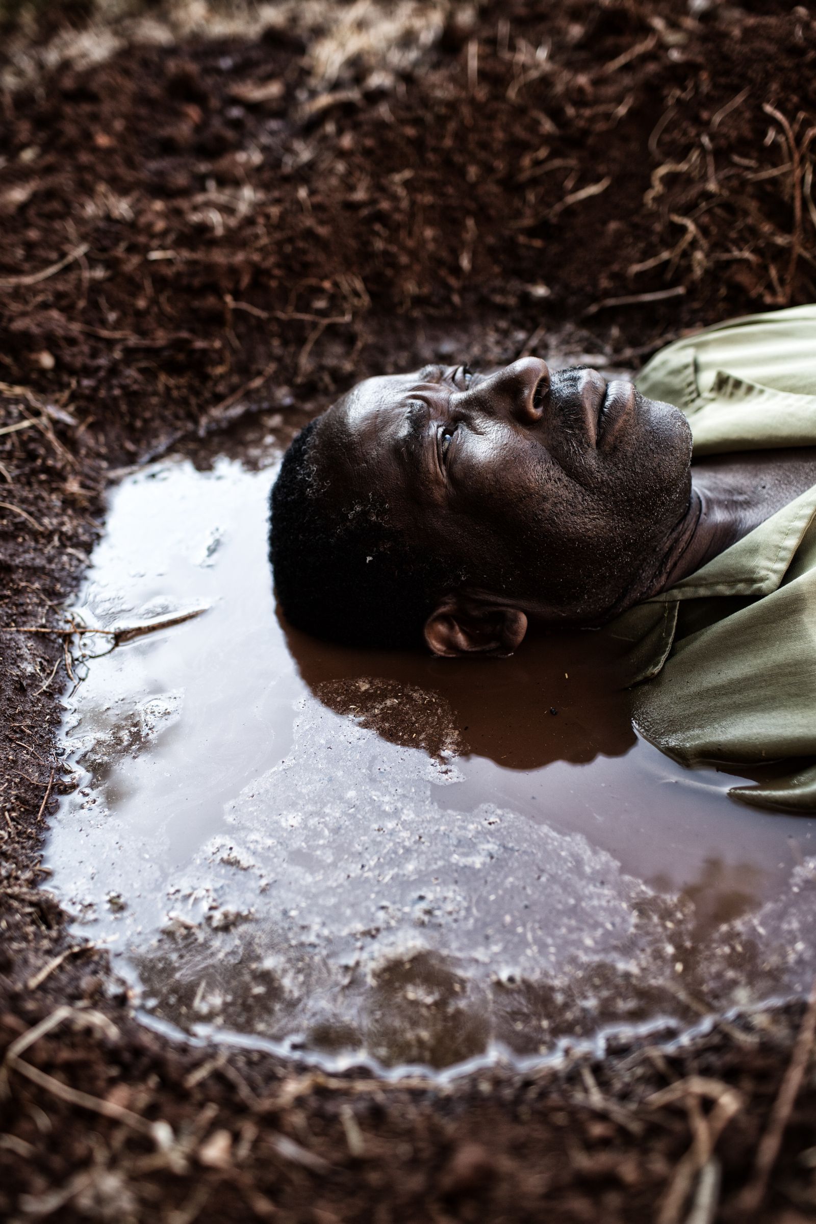 © Nura Qureshi - "Muddy Pit" Nairobi, Kenya 2018