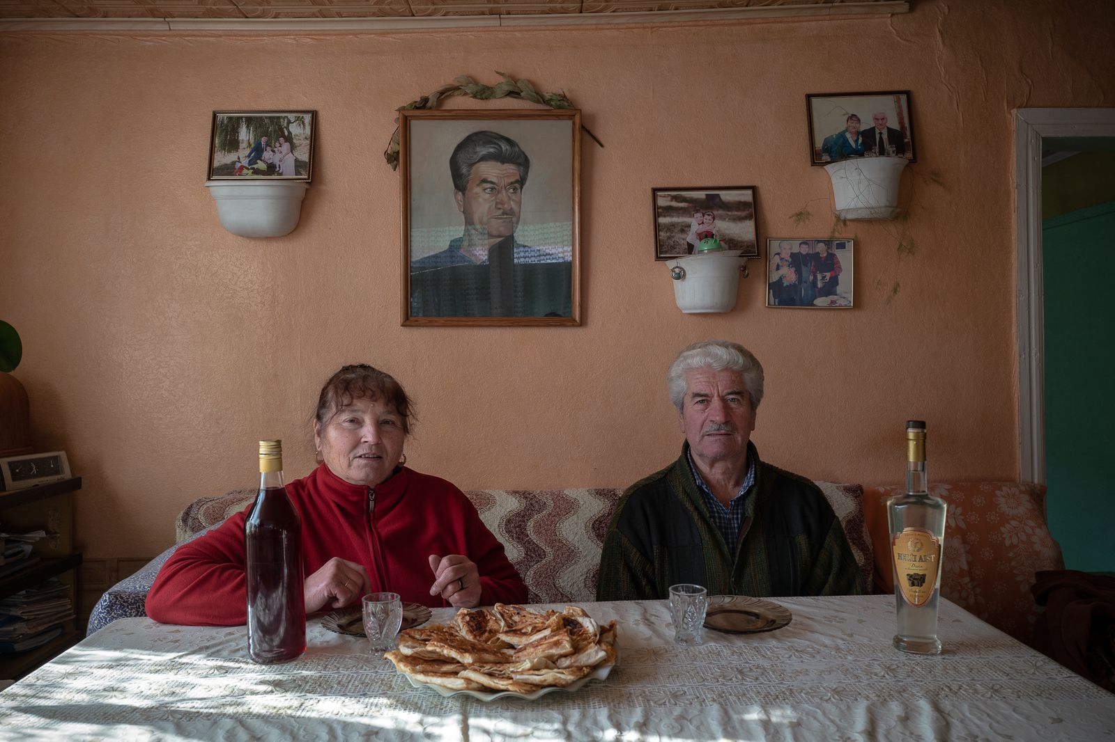 © Maurizio Gjivovich - interior home of Elena and her husband Ilie - Chirsova Eastern Gagauzia.