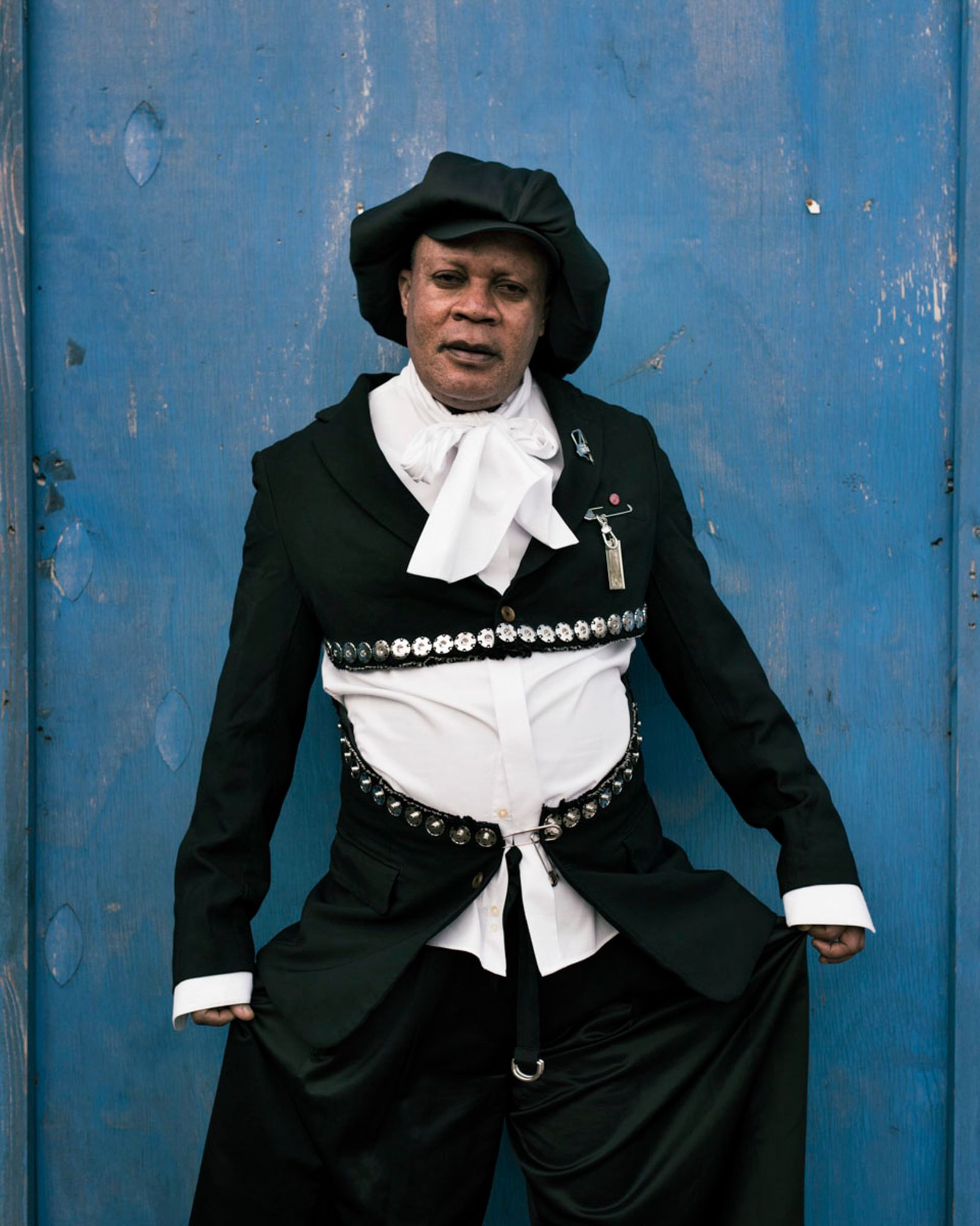 © alice mann - Simon Mbongo in Vivienne Westwood and Commes Des Garcon, London, 2016