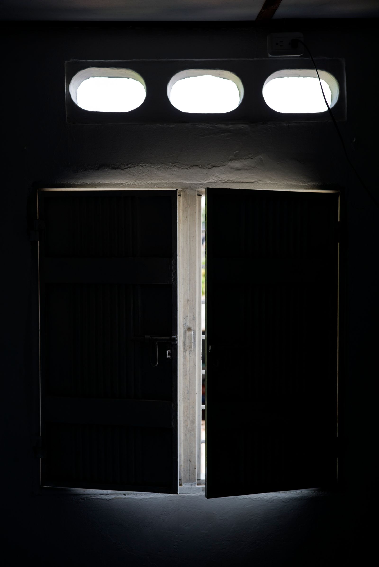 © Luis Cobelo - The same room