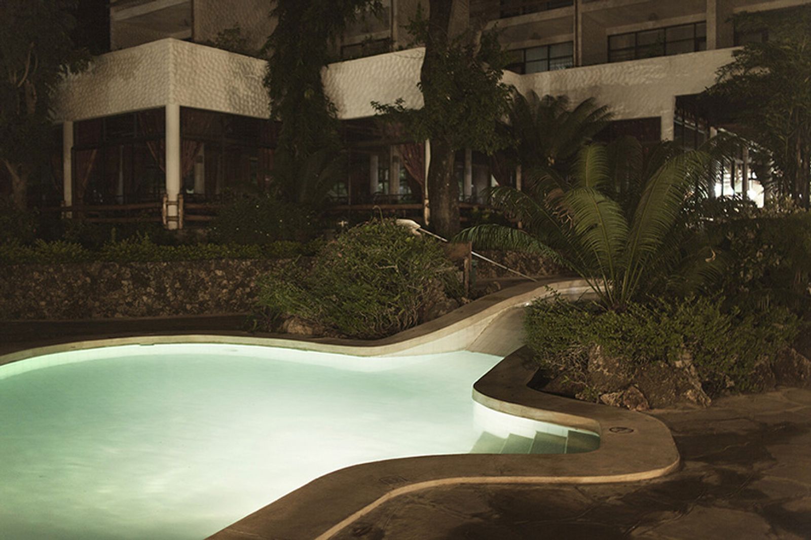 © Sofie Amalie Klougart - The swimming pool at Renates hotel.