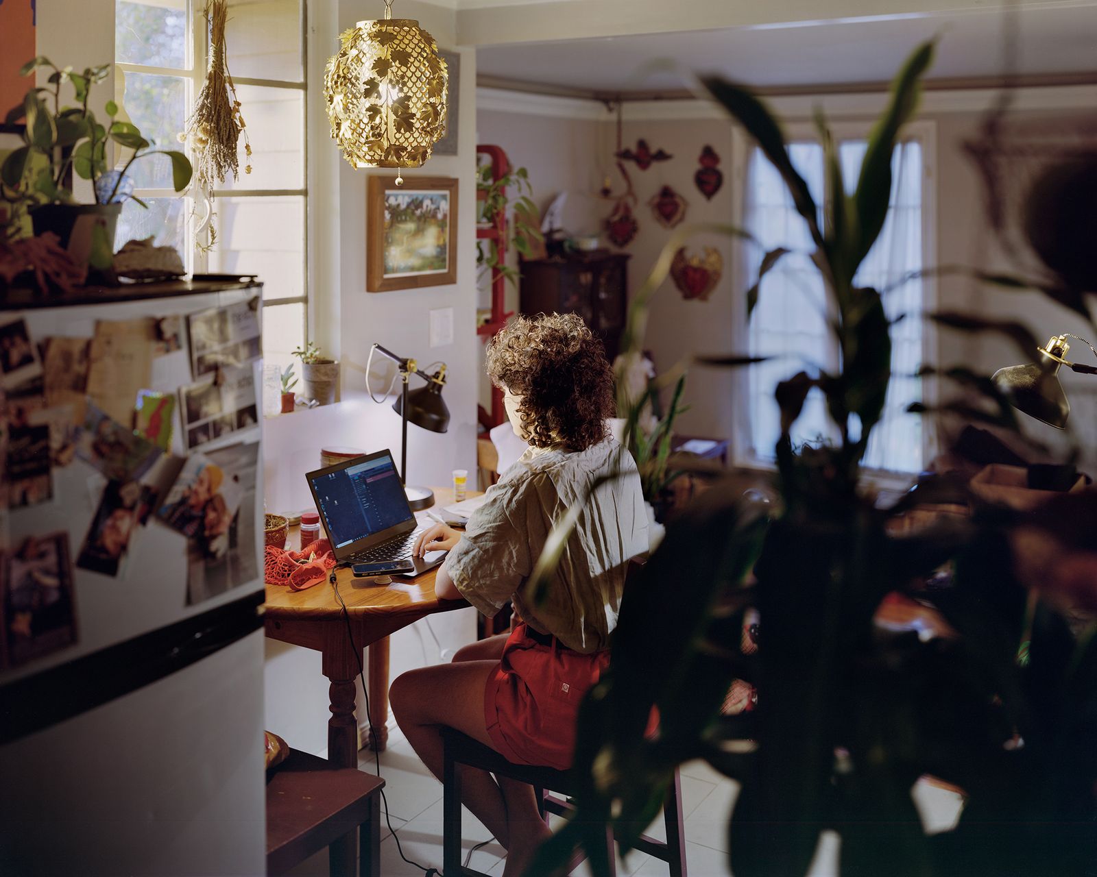 © Paloma Dooley - J. Working From Home in Brianna's Kitchen