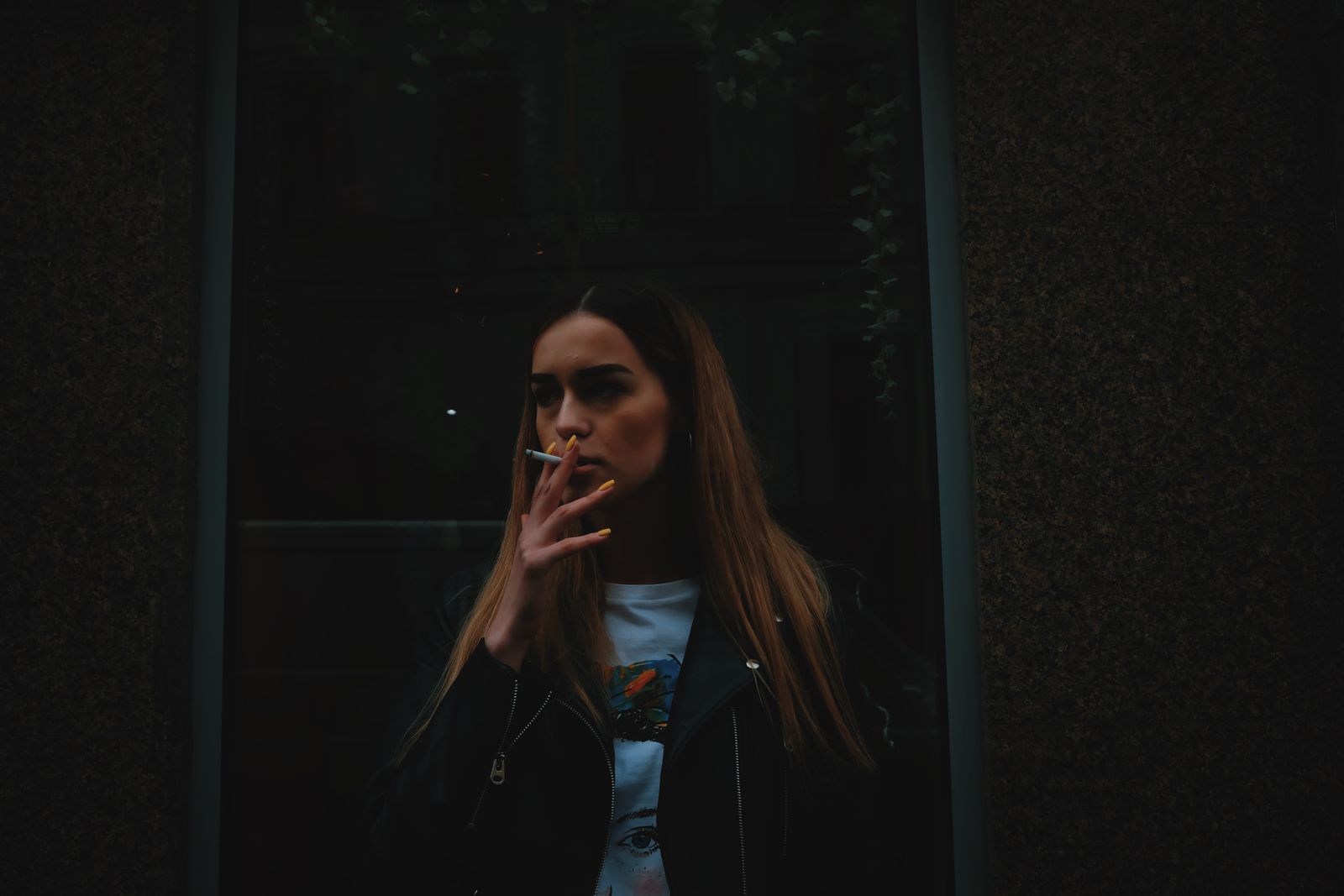 © Victoria Shabad - Image from the Smokers photography project