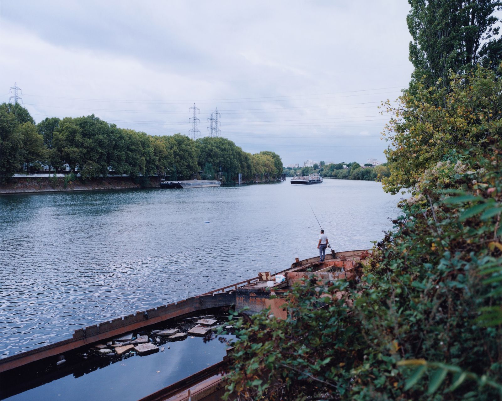 © Alexandre Silberman - Fishing scene // Aubervilliers // October 2019